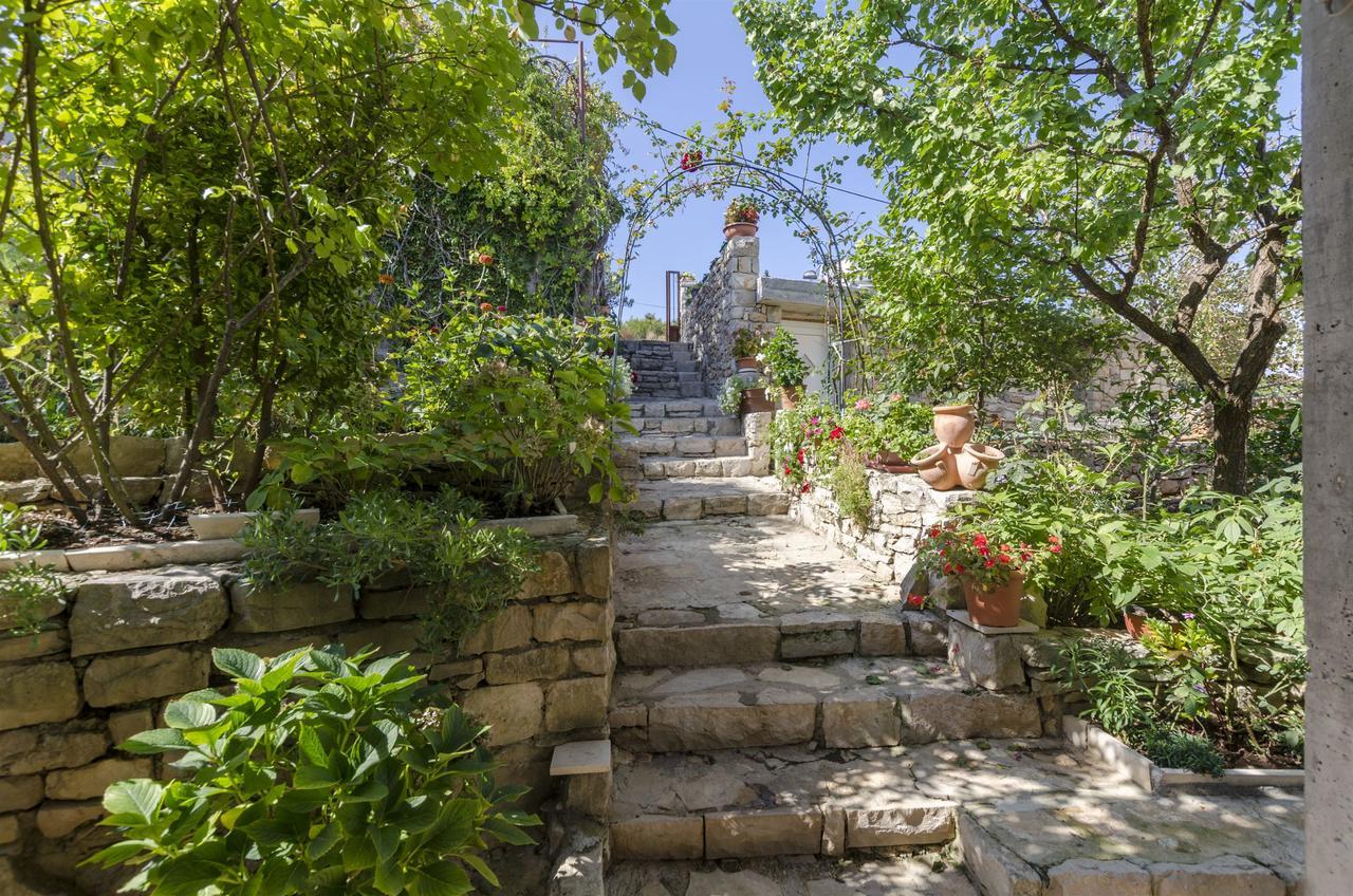 House Fanita Villa Splitska Bagian luar foto