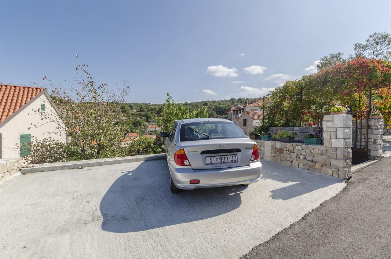 House Fanita Villa Splitska Bagian luar foto