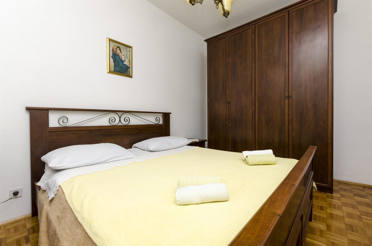 House Fanita Villa Splitska Bagian luar foto