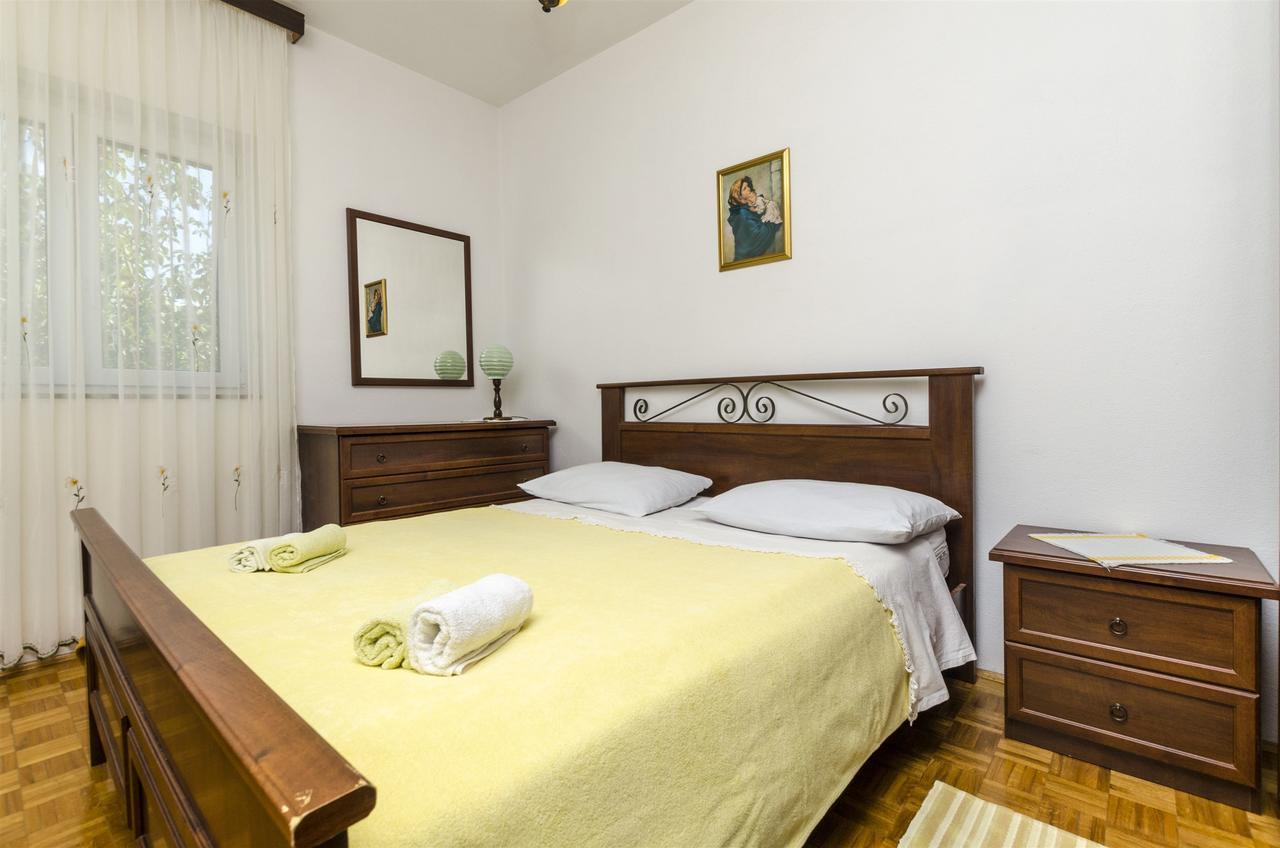 House Fanita Villa Splitska Bagian luar foto