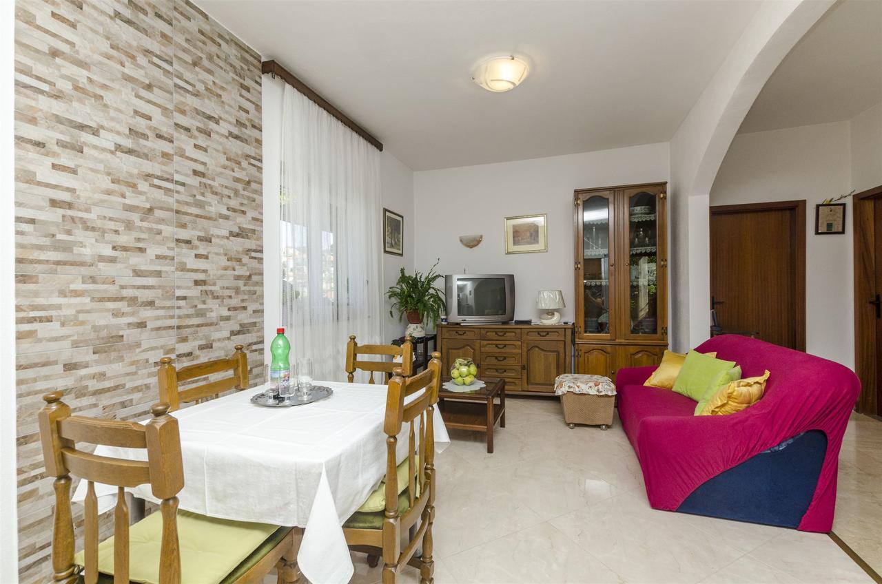 House Fanita Villa Splitska Bagian luar foto